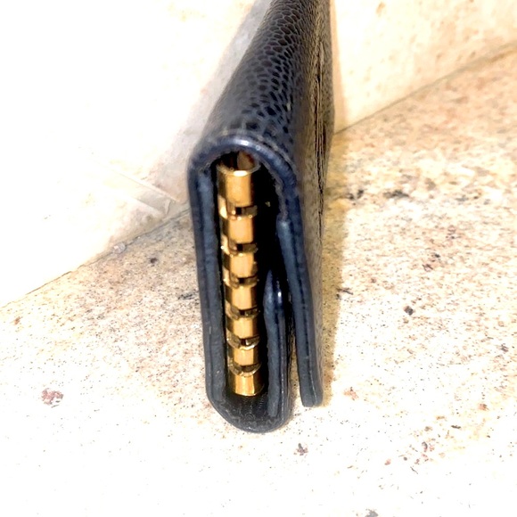 AUTHENTIC CHANEL KEY/CARD HOLDER EUC - Picture 4 of 8